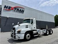 2022 Mack AN64T