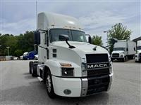 2022 Mack AN64T