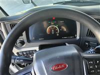 2023 Peterbilt 579
