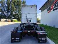 2023 Peterbilt 579
