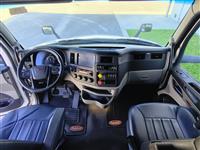 2023 Peterbilt 579