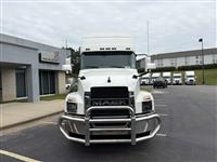 2022 Mack AN64T