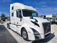 2025 Volvo VNL64T860