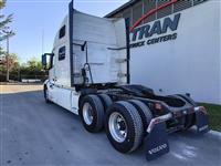2025 Volvo VNL64T860