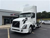 2016 Volvo VNL64T300