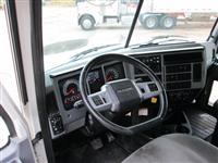 2022 Mack GR64B