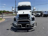 2024 Mack AN64T