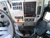 2014 Mack GU813