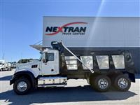 2017 Mack GU713