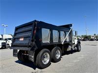 2017 Mack GU713