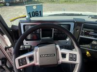 2027 Mack MD6 42R