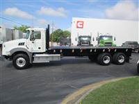 2022 Mack GR64B