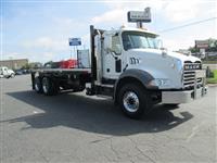2022 Mack GR64B