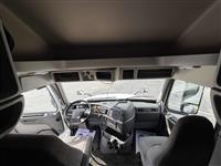 2020 Volvo VNL64T760
