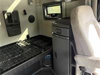 2020 Volvo VNL64T760