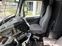 2020 Volvo VNL64T760