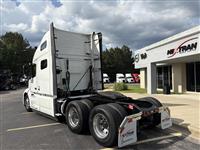 2020 Volvo VNL64T760