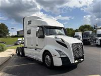 2020 Volvo VNL64T760