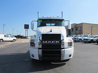 2020 Mack AN64T DAYCAB