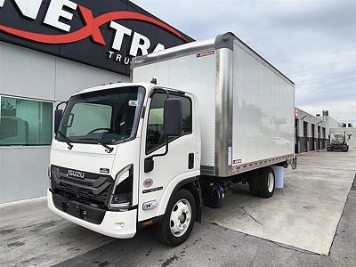 2027 Isuzu NPR-3Y354