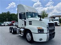2022 Mack AN64T