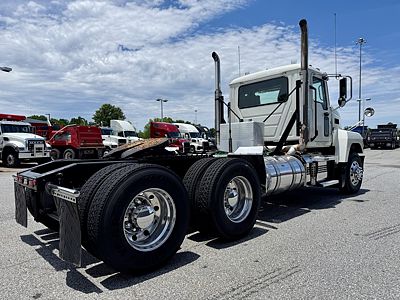 2020 Mack PI64T