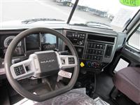 2020 Mack AN64T DAYCAB