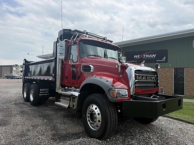 2026 Mack GR64FR