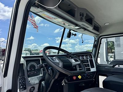 2022 Mack AN64T