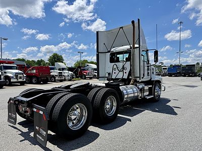 2022 Mack AN64T