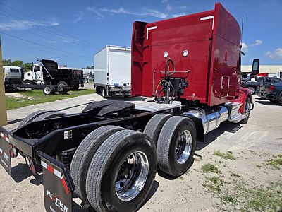 2023 Peterbilt 579