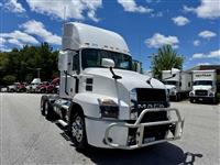 2022 Mack AN64T