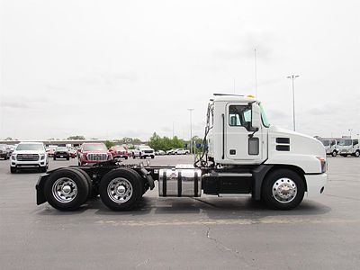 2020 Mack AN64T DAYCAB