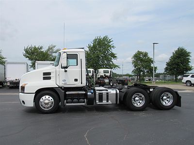2020 Mack AN64T DAYCAB