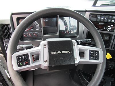 2020 Mack AN64T DAYCAB