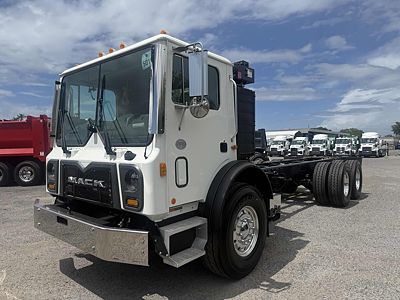 2027 Mack TE64R