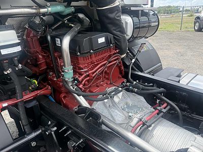 2027 Mack TE64R
