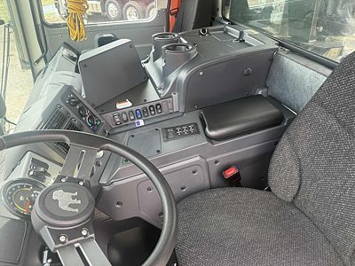 2027 Mack TE64R