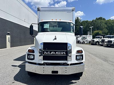 2027 Mack MD6 42R