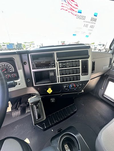 2027 Mack MD6 42R