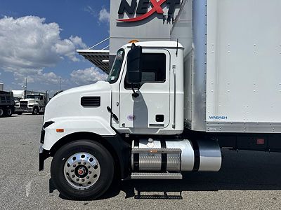 2027 Mack MD6 42R