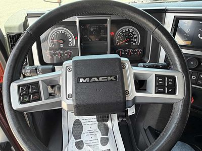 2024 Mack AN64T