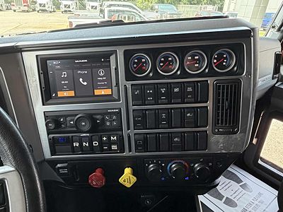 2024 Mack AN64T