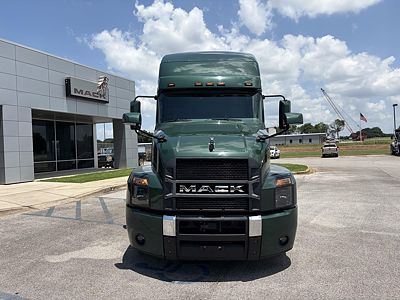 2024 Mack AN64T