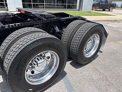 2024 Mack AN64T