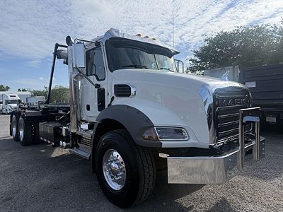 2027 Mack GR64B
