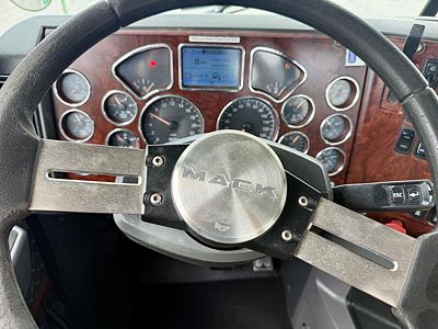 2016 Mack CXU613