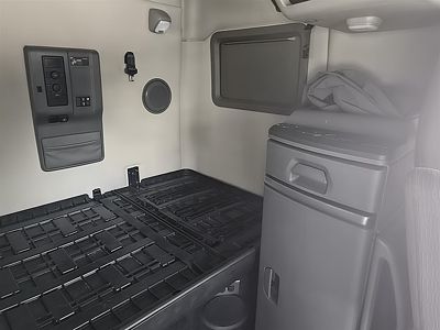 2022 Volvo VNL64T760