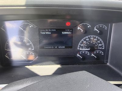 2022 Volvo VNL64T760