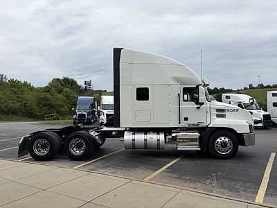 2022 Mack AN64T